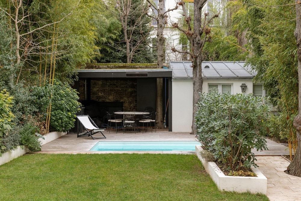 Villa avec piscine à Paris extérieur