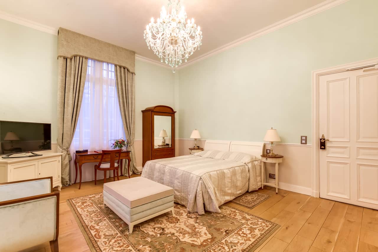 Le Manoir Parisien chambre