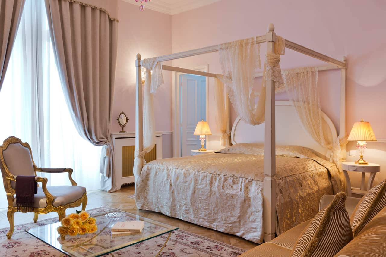 Le Manoir Parisien chambre