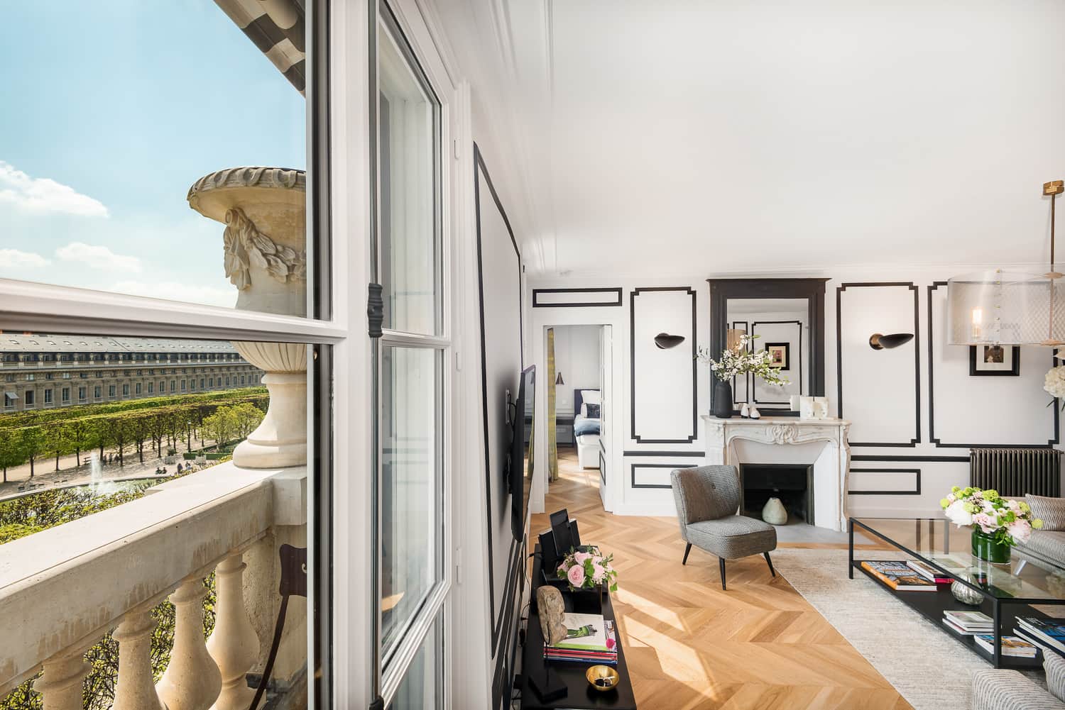Le Royal Garden Louvre Duplex 121 m2 salon