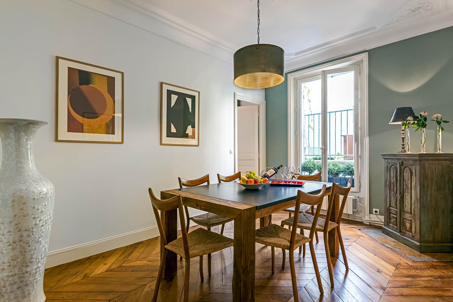 Le Saint-Germain 2 bedrooms salle à manger