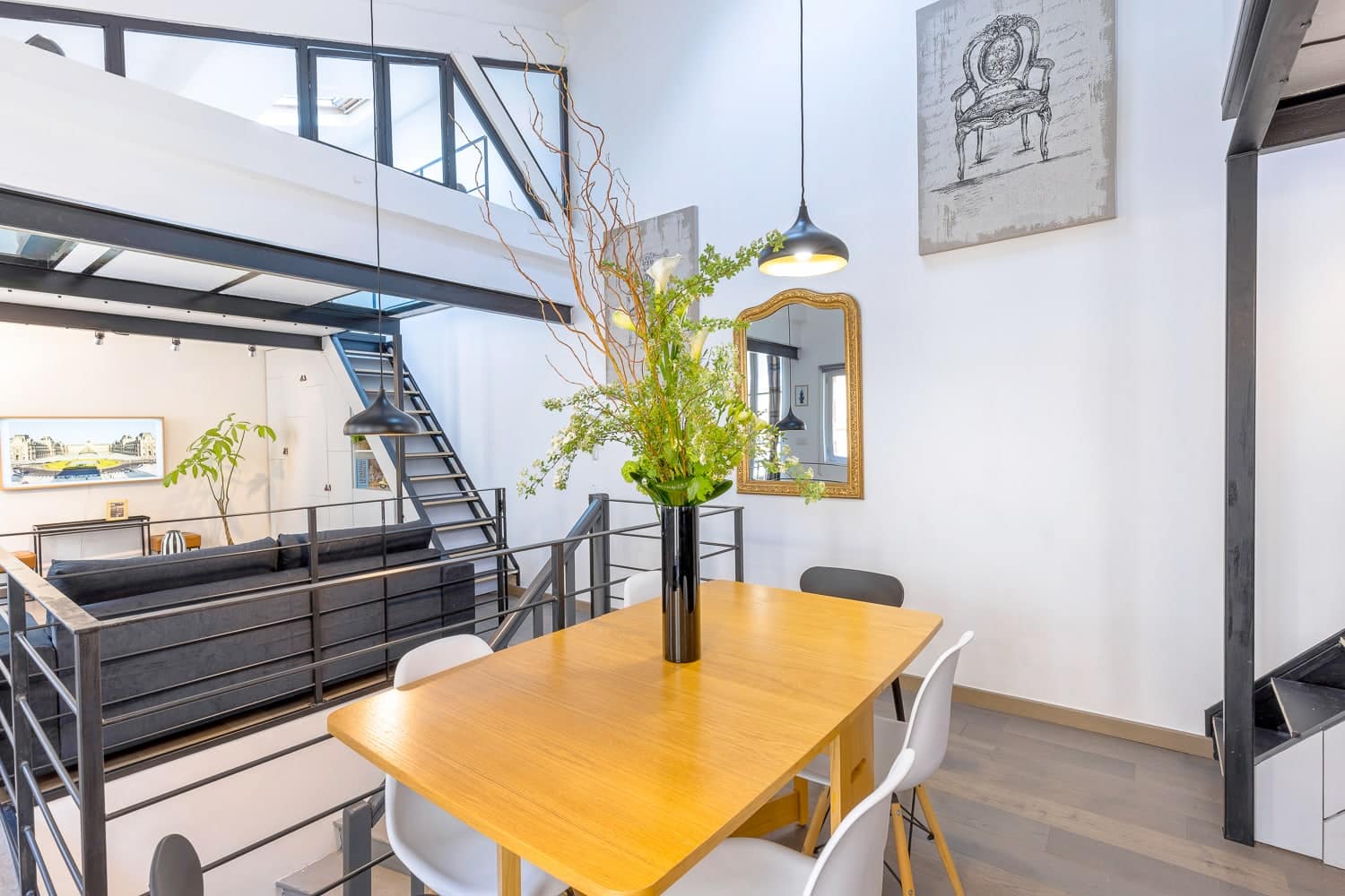 Le Loft dining room