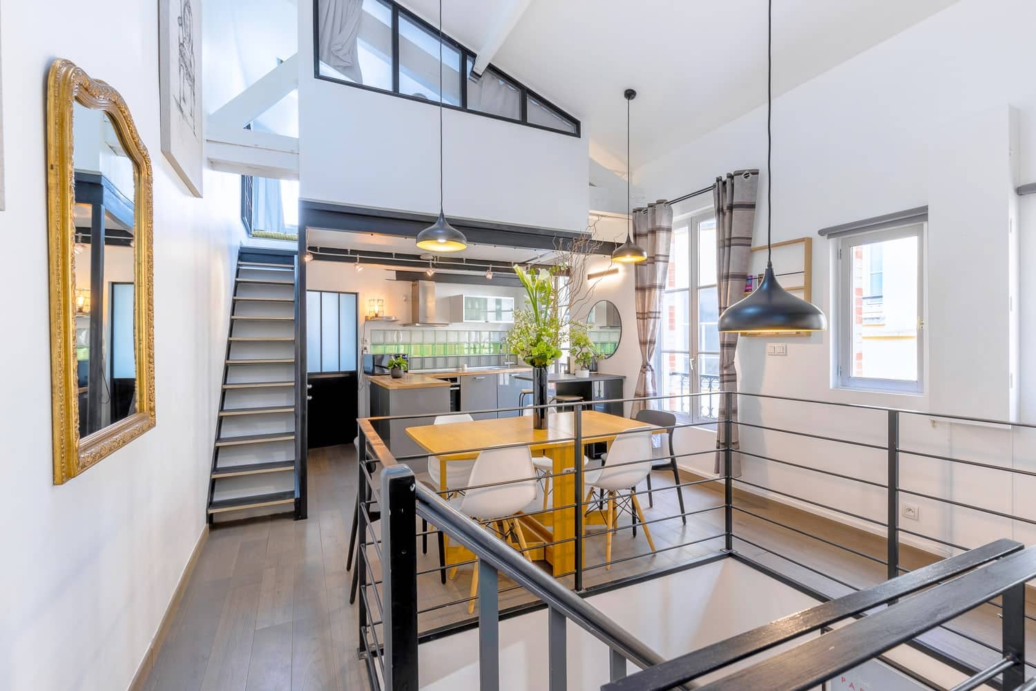 Le Loft dinning room