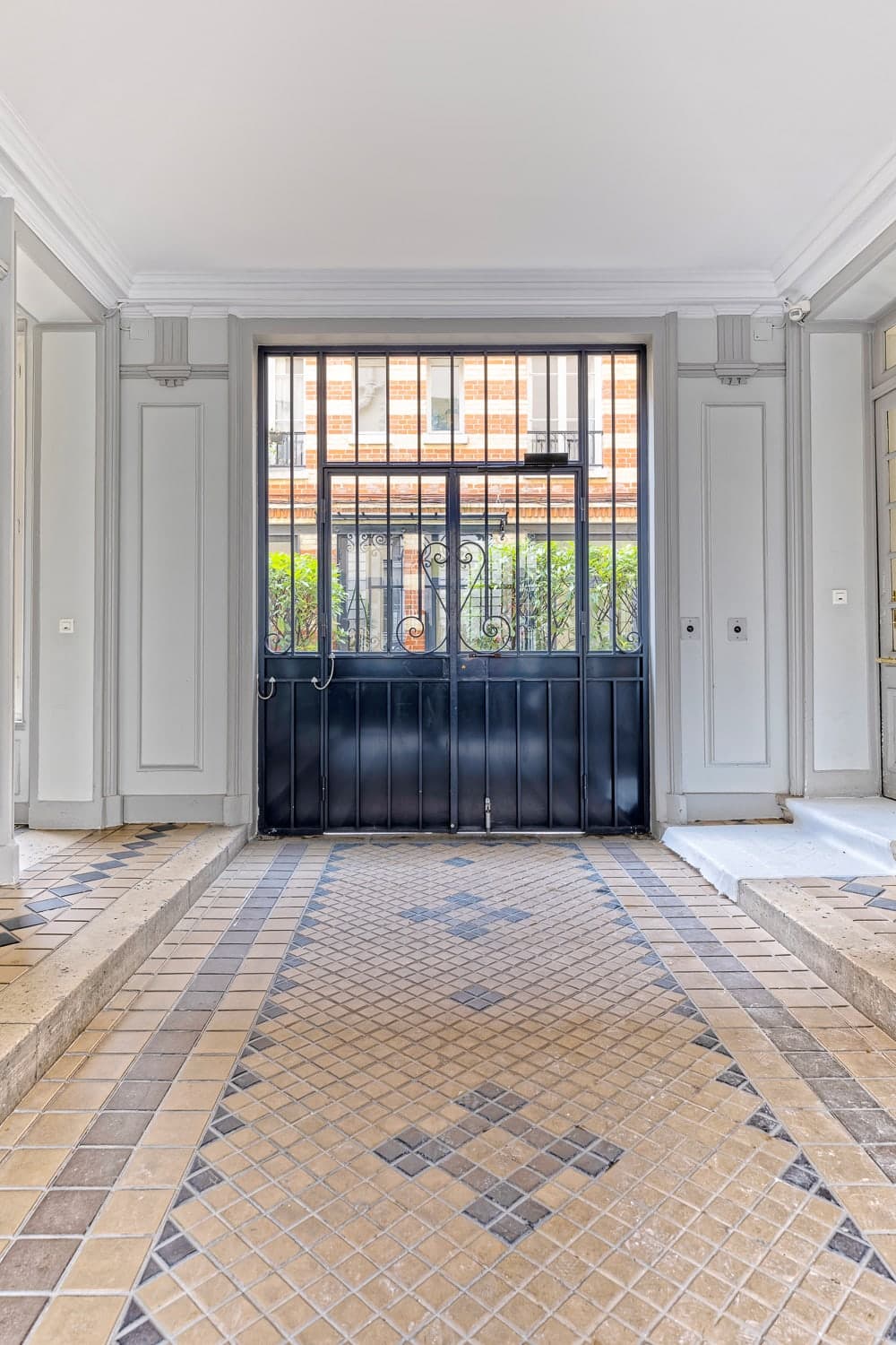 Le Loft entrance