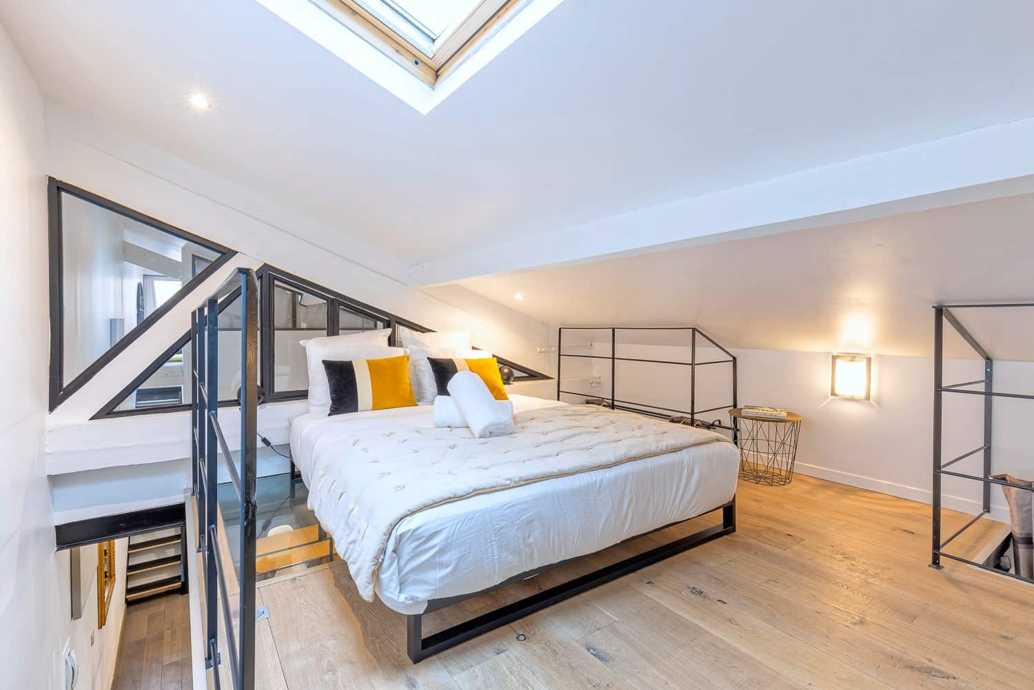 Le Loft bedroom