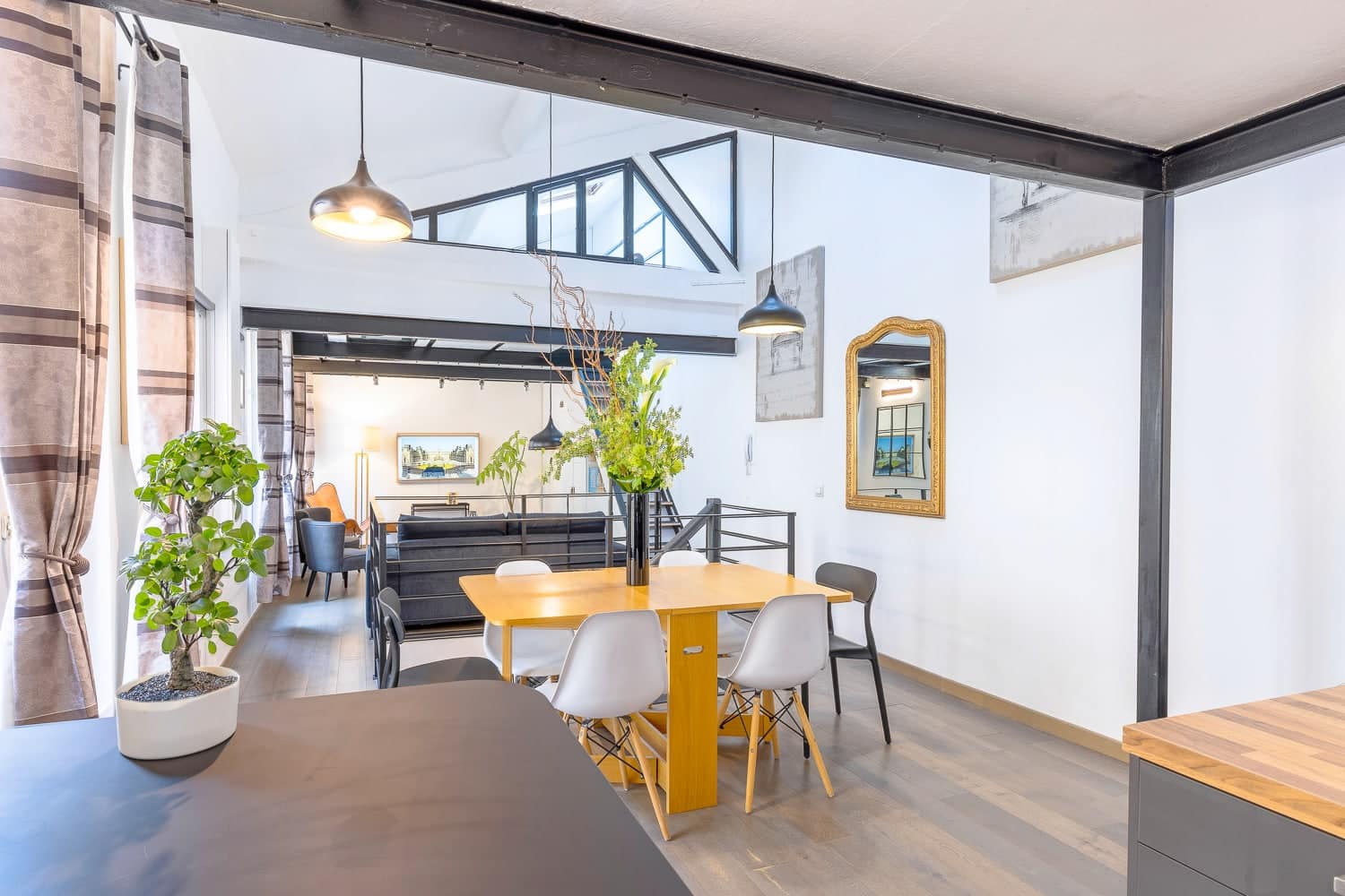 Le Loft living room