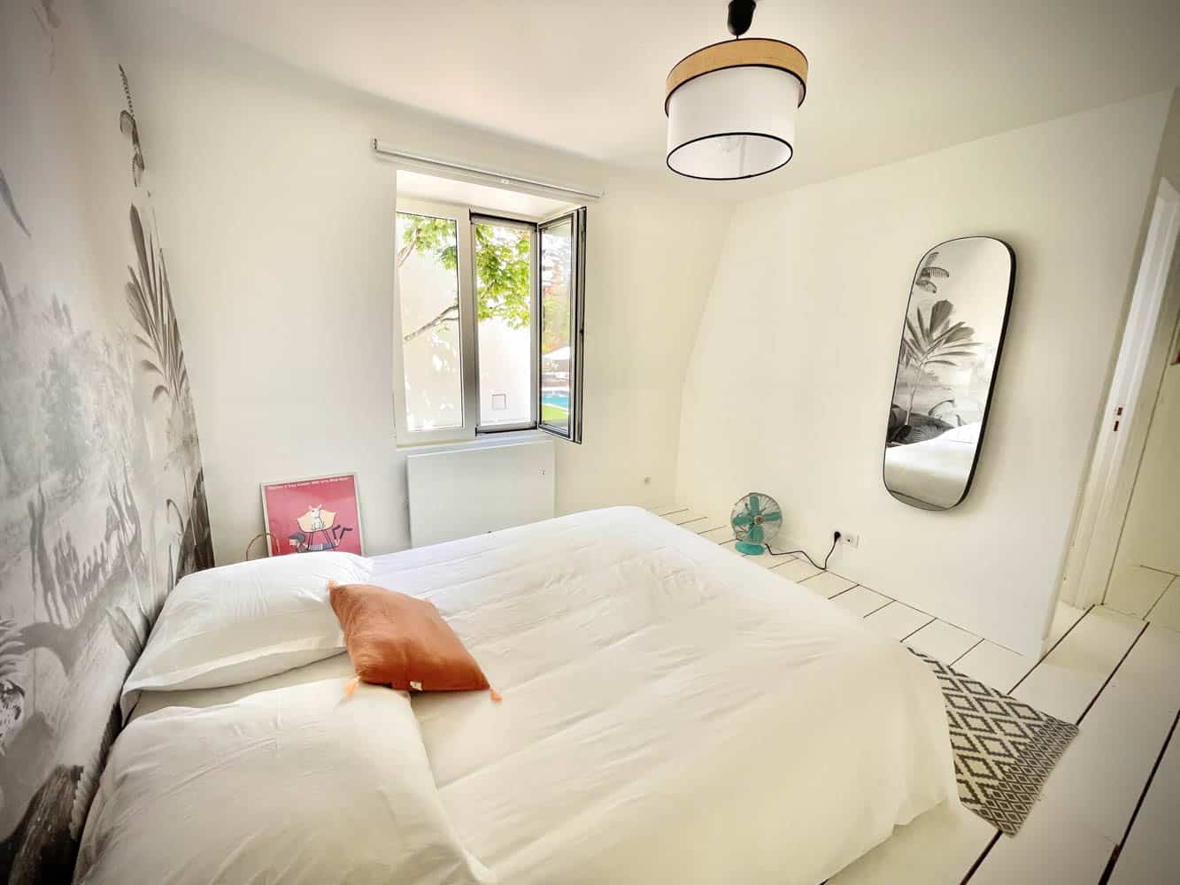chambre lit double d'une location haut de gamme