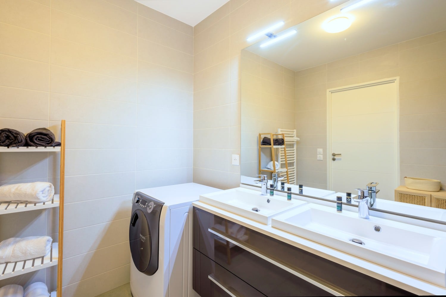 salle de bain d'un Appartements meublés à louer Versailles