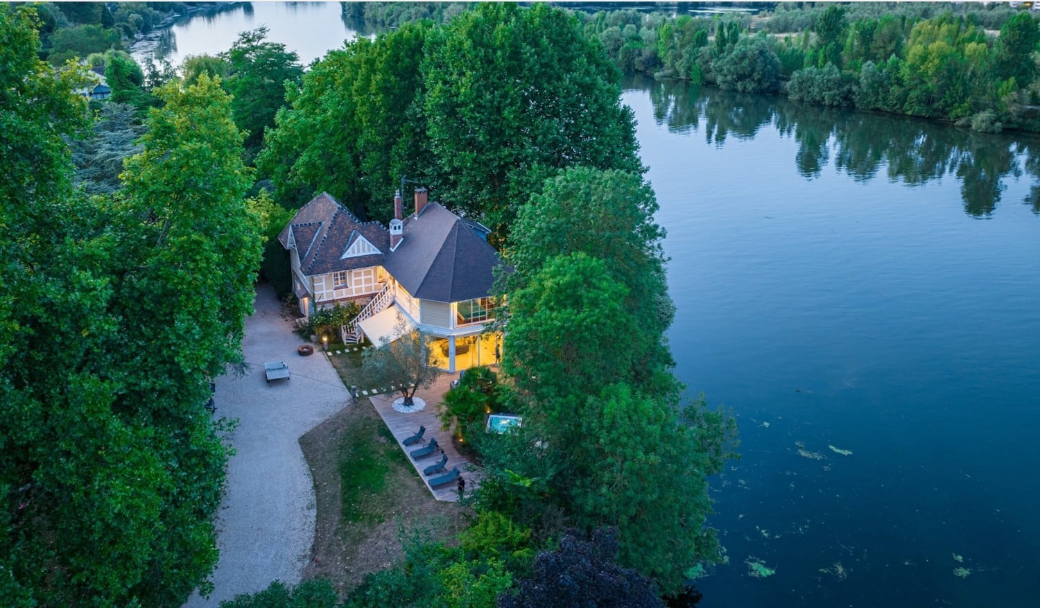 villa très haut de gamme proche paris en location pour les vacances