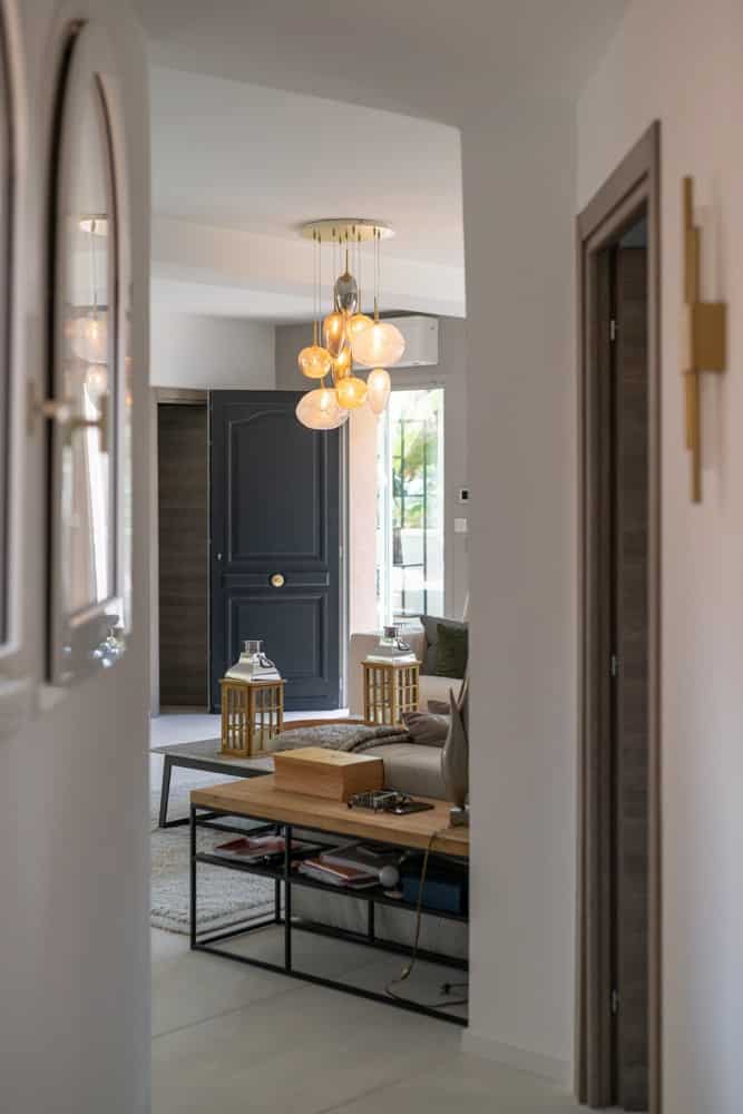 salon luxueux d'une résidence en location saisonniere sur cannres
