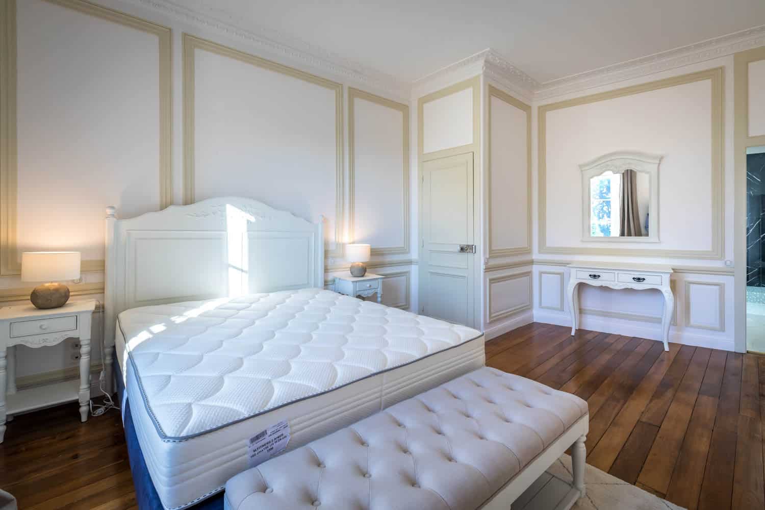 grande chambre avec literie haut de gamme