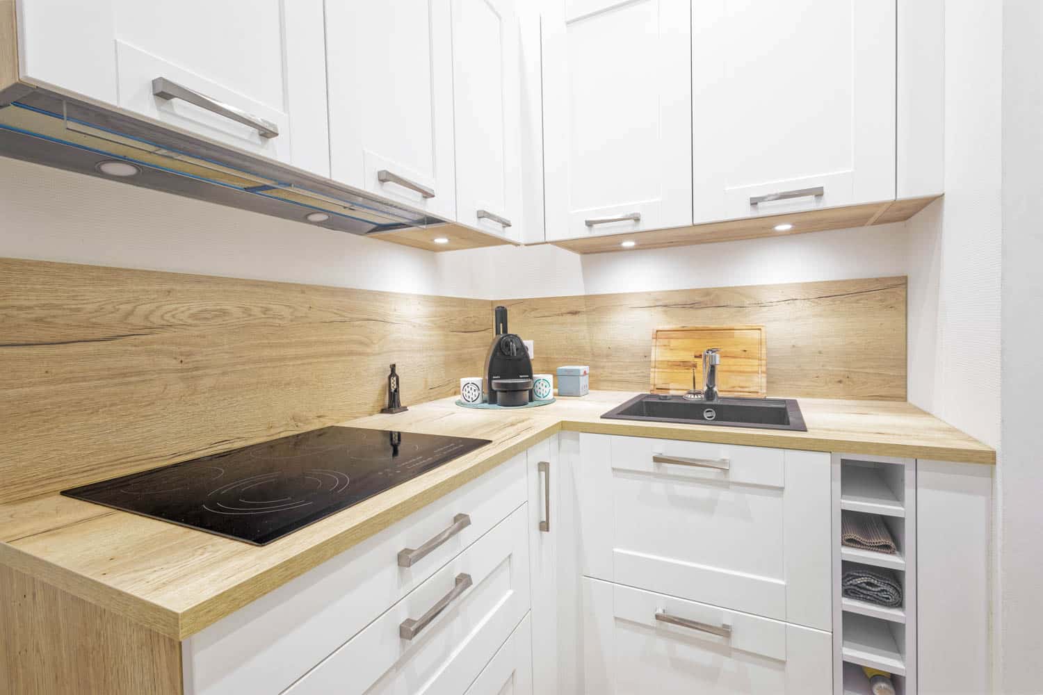 cuisine équipée d'une maison en location en airbnb sur versailles