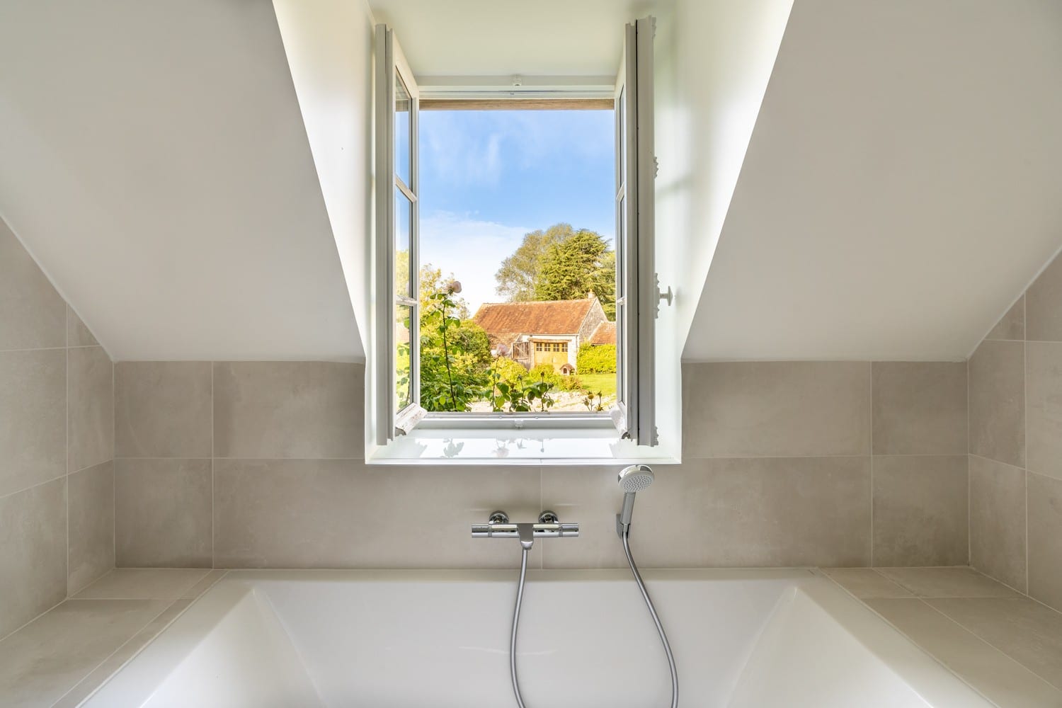 salle de bain d'une maison en