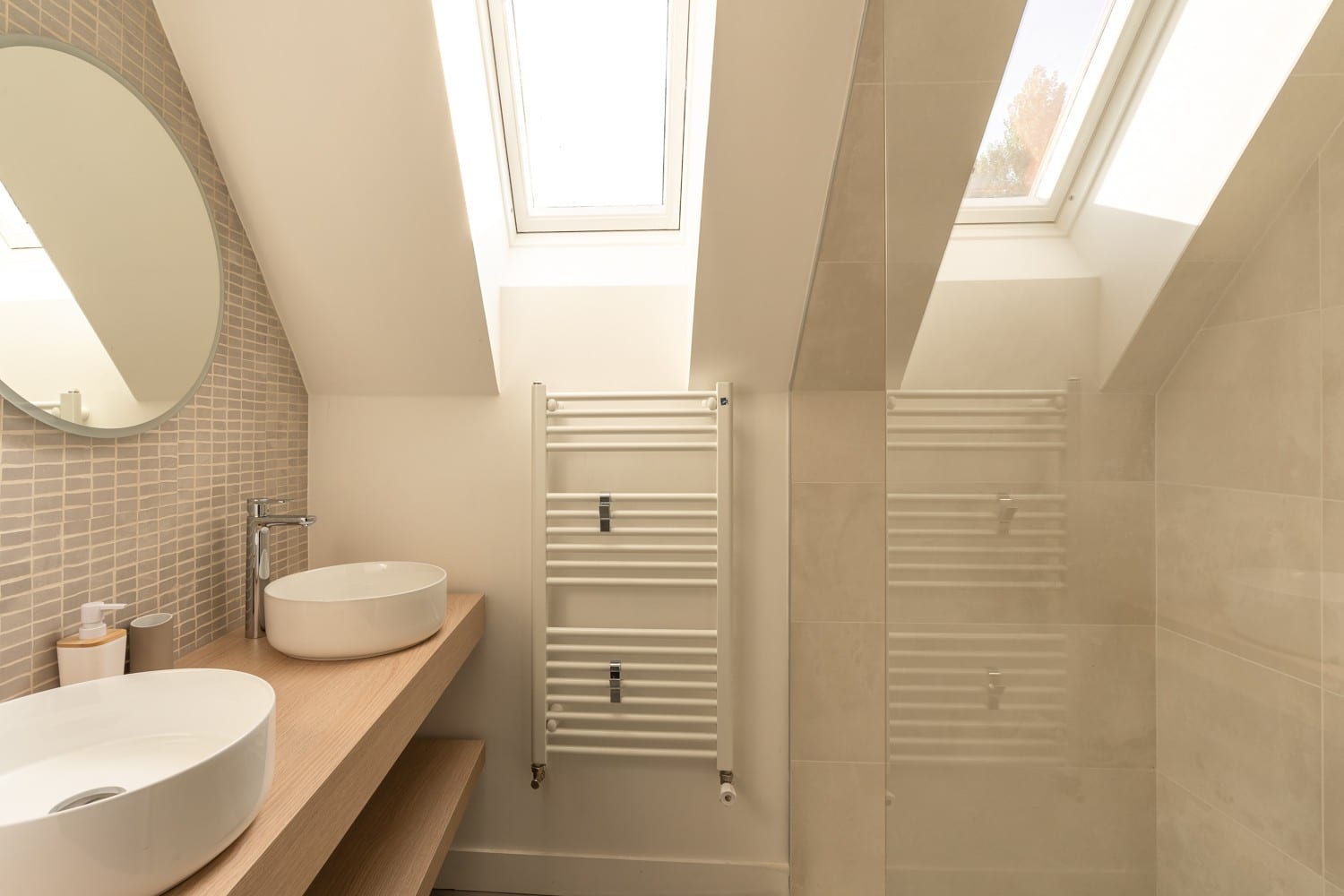 salle de bain d'une location meublées airbnb haut de gamme d'une maison sur Versailles